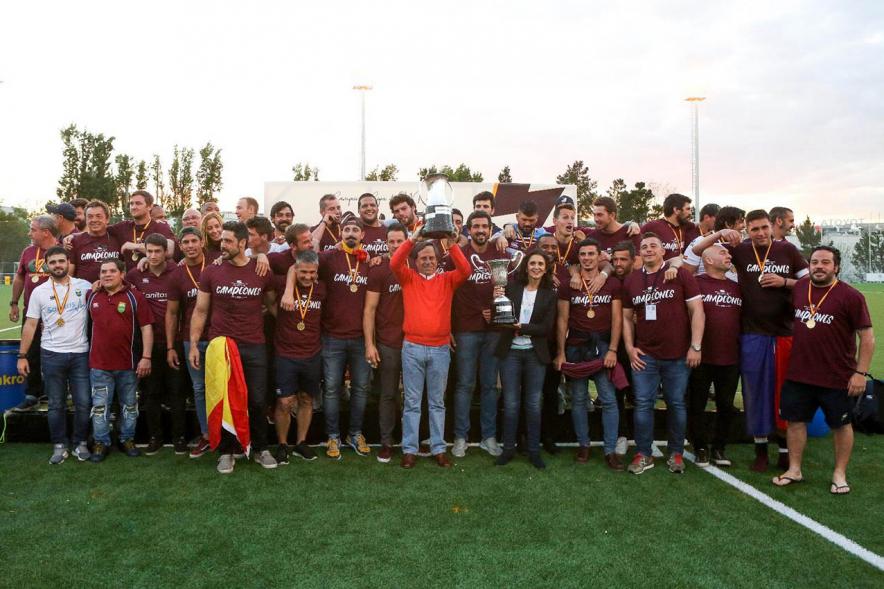 Alcalde Ignacio Vinuesa y equipo de rugby. Celebración Copa del Rey de Rugby -2019
