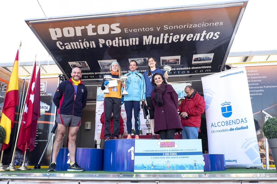San Silvestre 2016 - Podium femenino.