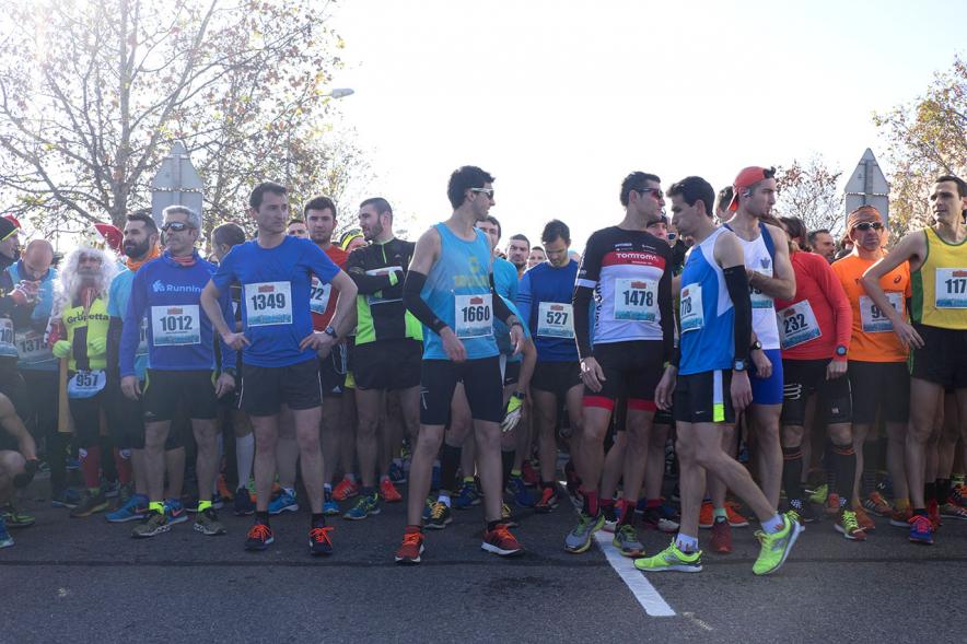 San Silvestre 2016 -   Los corredores antes de la salida.