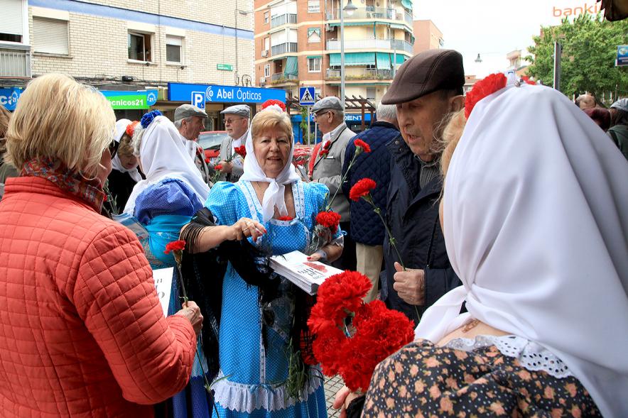 Reparto de Claveles y Revista de San Isidro 2016 - 118991
