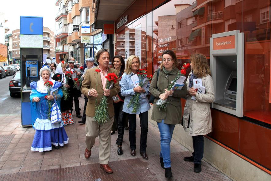 Reparto de Claveles y Revista de San Isidro 2016 - 118994