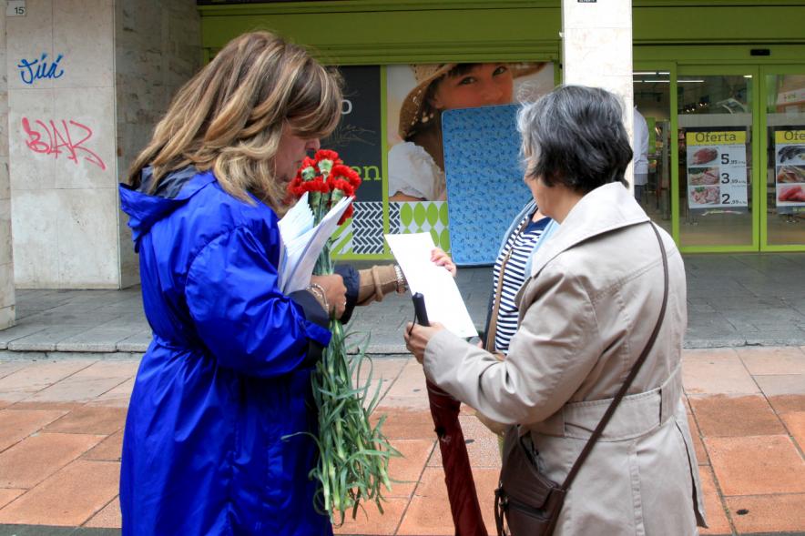 Reparto de Claveles y Revista de San Isidro 2016 - 119004