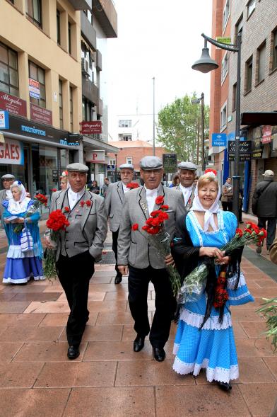 Reparto de Claveles y Revista de San Isidro 2016 - 119009