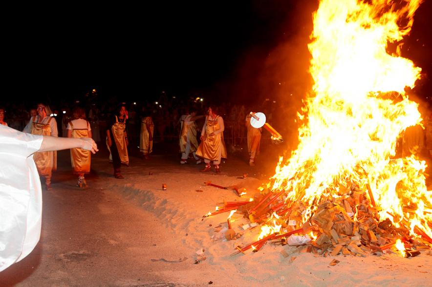 Noche de San Juan 2016 - Imagen de la hoguera de San Juan.