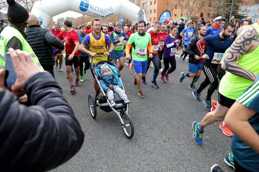 San Silvestre 2017 - Imagen de corredores a la salida de la carrera.