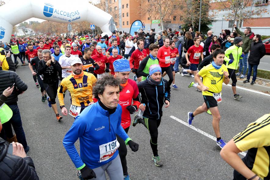San Silvestre 2017 - Imagen de corredores a la salida de la carrera.