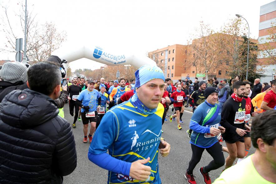 San Silvestre 2017 - Imagen de corredores a la salida de la carrera.