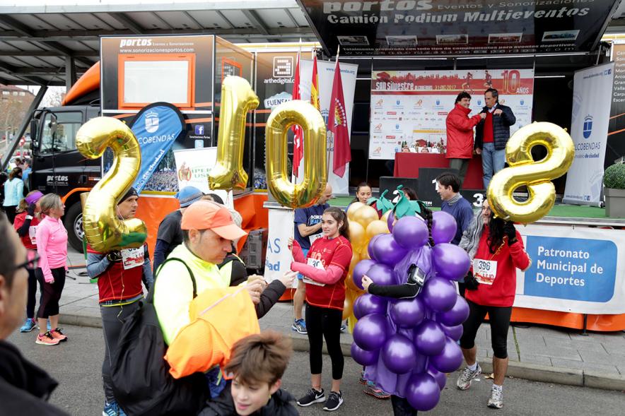 San Silvestre 2017 -  Imagen de corredores disfrazados antes de la salida de la carrera.