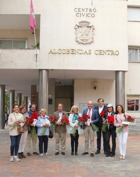 Delegación municipal durante la visita