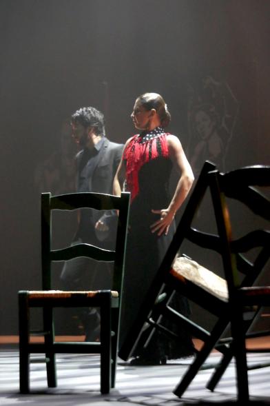 Actuación de Sara Baras - Bailadores en el escenario.