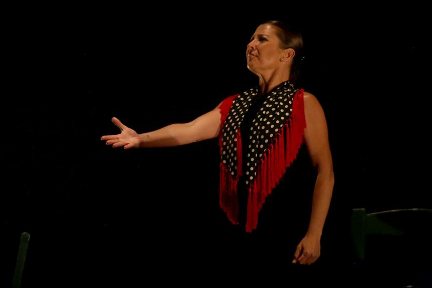 Actuación de Sara Baras - Sara Baras bailando. 