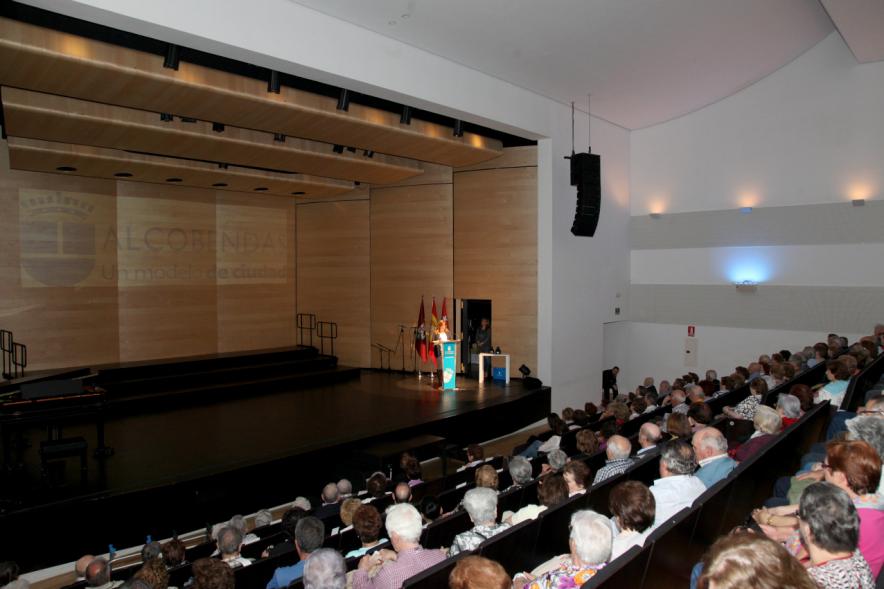 Semana del Mayor 2016 - Inauguración Semana del Mayor 2016 - Vista general del público asistente.
