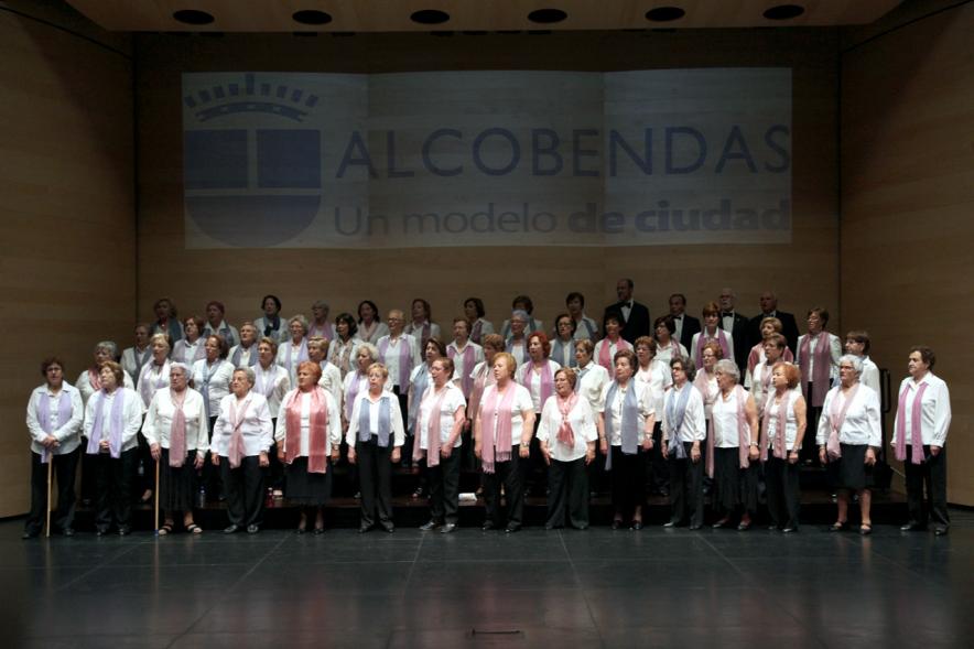 Semana del Mayor 2016 - Inauguración Semana del Mayor 2016 - Imagen de la actuación de la coral.