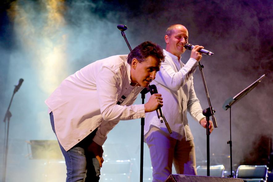 Cantantes durante el evento