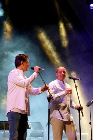 Cantantes durante el evento