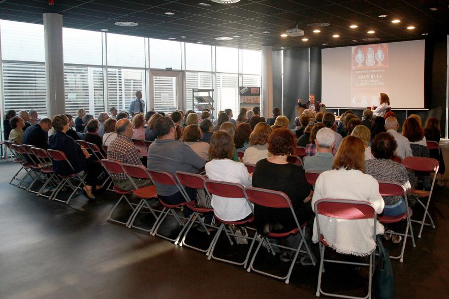 Presentación del Libro Shangri-la de Fernando Sánchez Dragó - Imagen del público asistente.