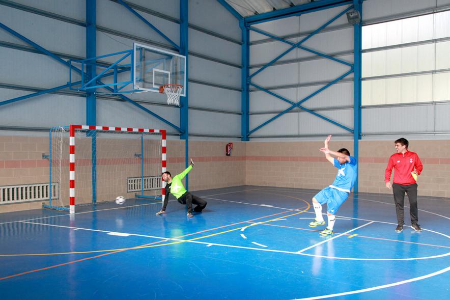 Presentación Escuela de Deportes Special Olympics - Imagen de un momento de un partido de futbol sala.