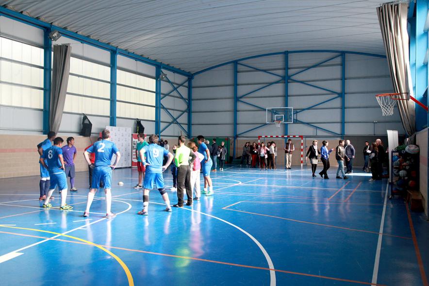 Presentación Escuela de Deportes Special Olympics - Imagen de un momento de un partido de futbol sala.