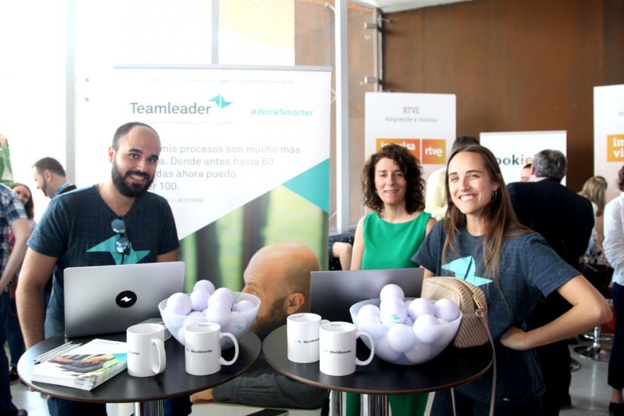 Media Day StartUp Alcobendas - Tres sonrientes participantes.
