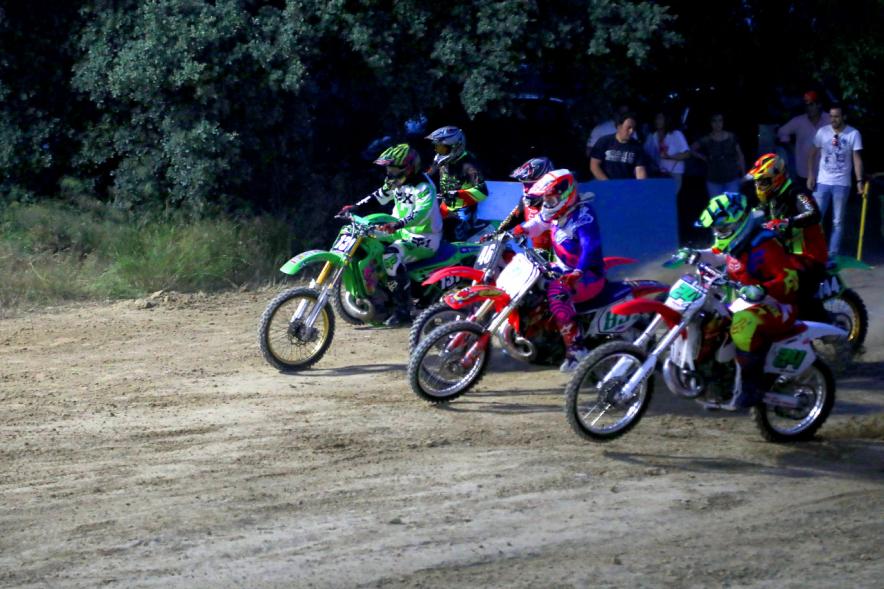 Open SMX Supermotocross - Imagen de motoristas en un momento de la carrera.