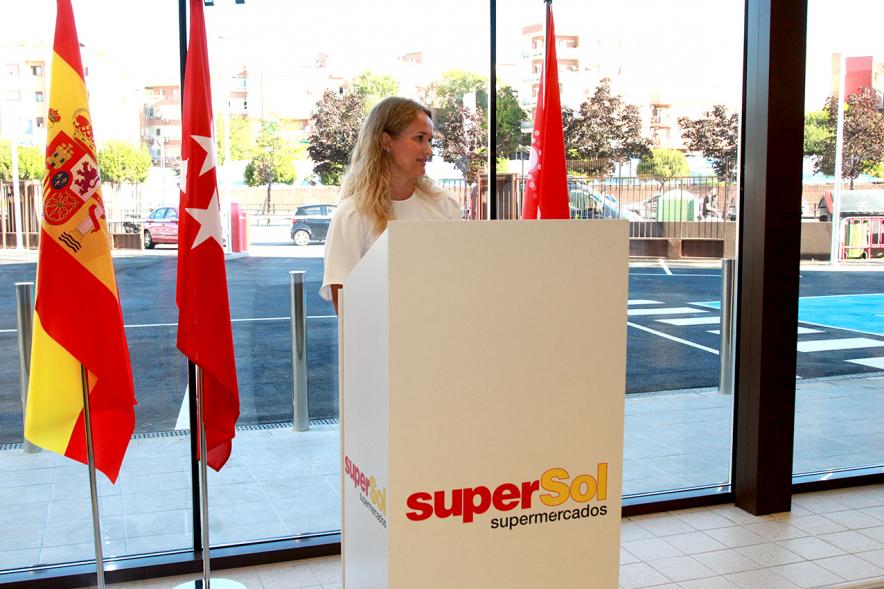 Inauguración Supermercado Supersol - Discurso de una responsable de Supersol.