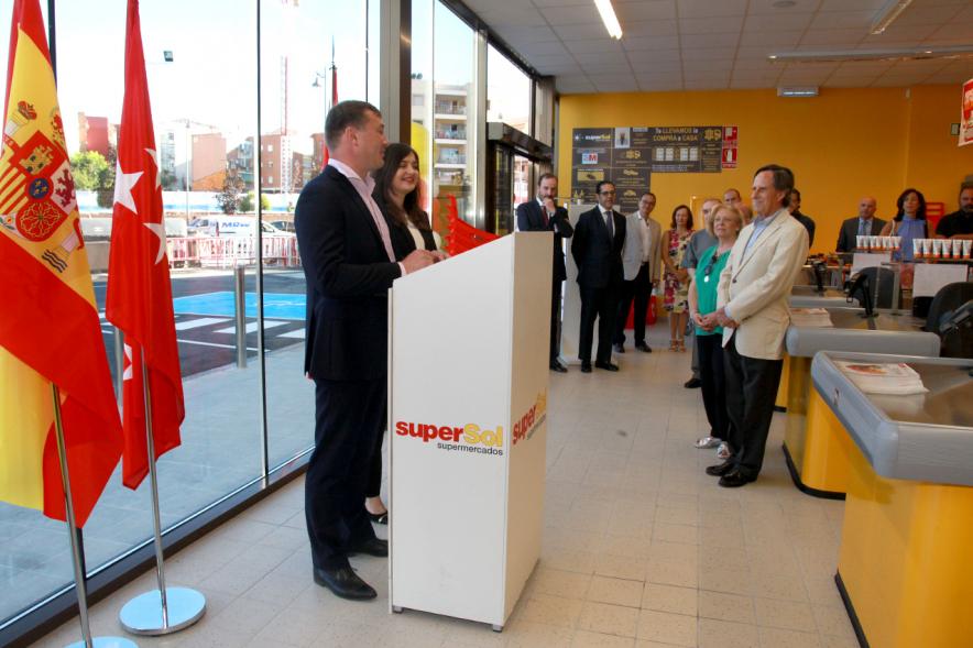Inauguración Supermercado Supersol -  Discurso de dos responsables de Supersol.