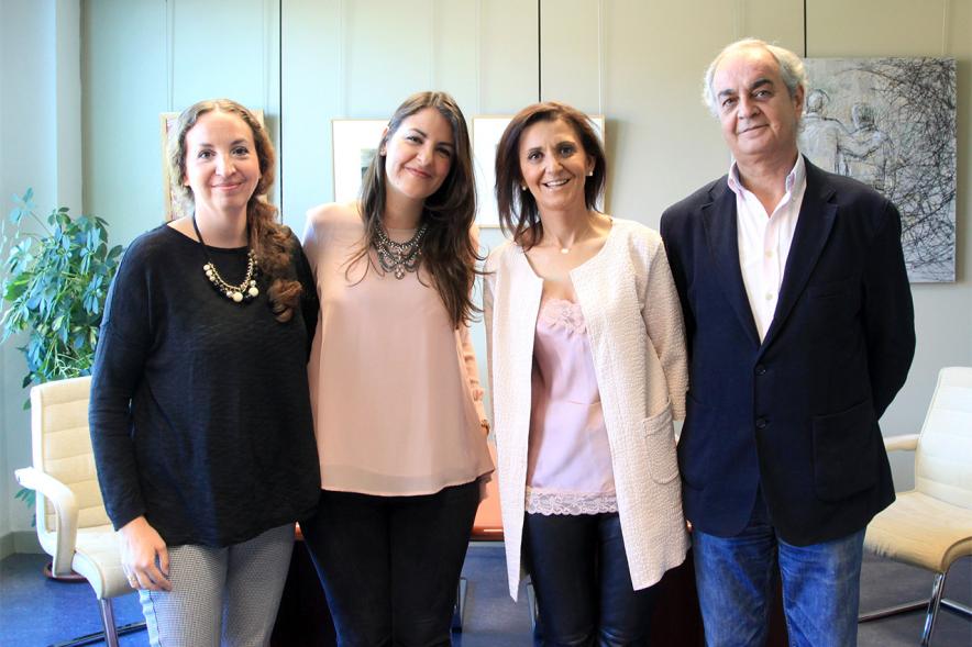 Representantes de cada una de las partes en la firma del acuerdo