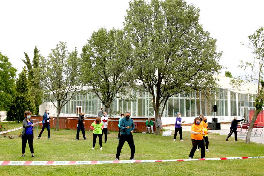 Participantes. Semana del Mayor - Tai Chi en Arroyo de la Vega - 2021