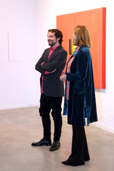 Alejandro Botubol, artista y Belén Poole, directora del Centro de Artes