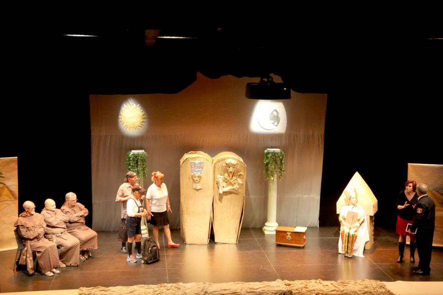 Momento de la obra de teatro. 