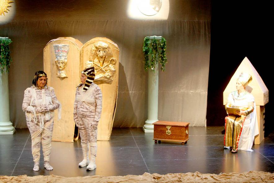 Obra: Momias en tránsito.