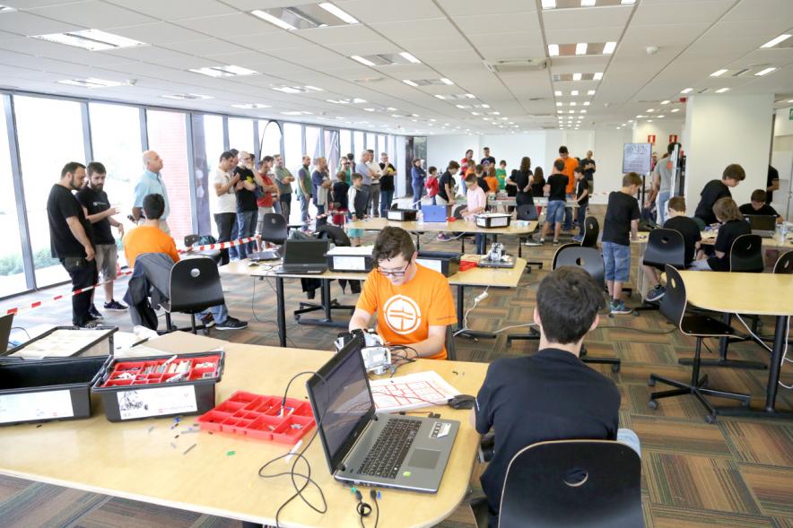 World Robot Olympiad Techtalents -  Participantes en la olimpiada.