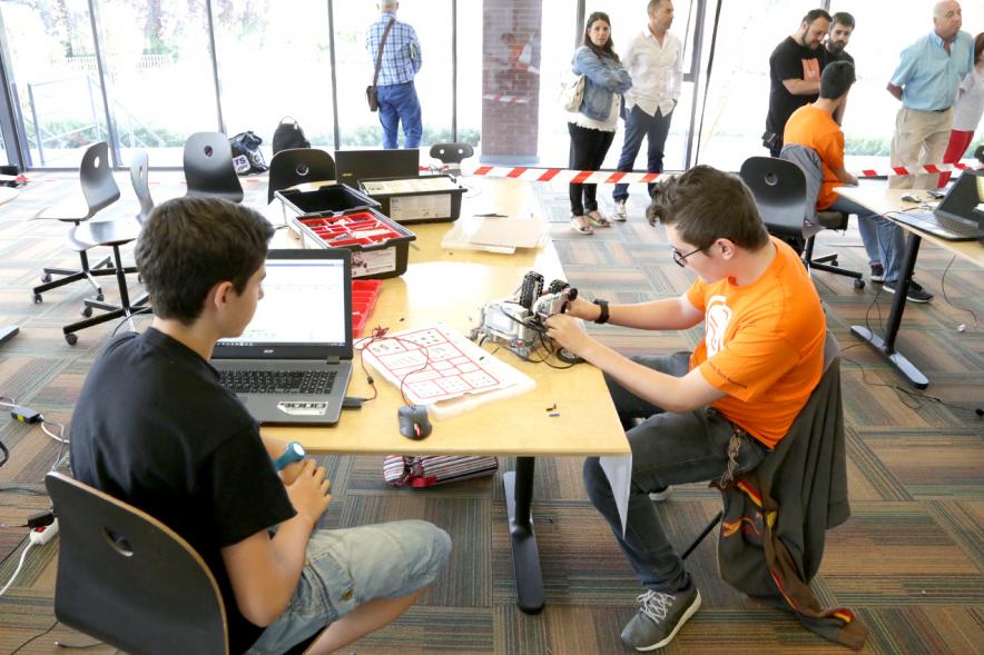 World Robot Olympiad Techtalents -  Participantes en la olimpiada.