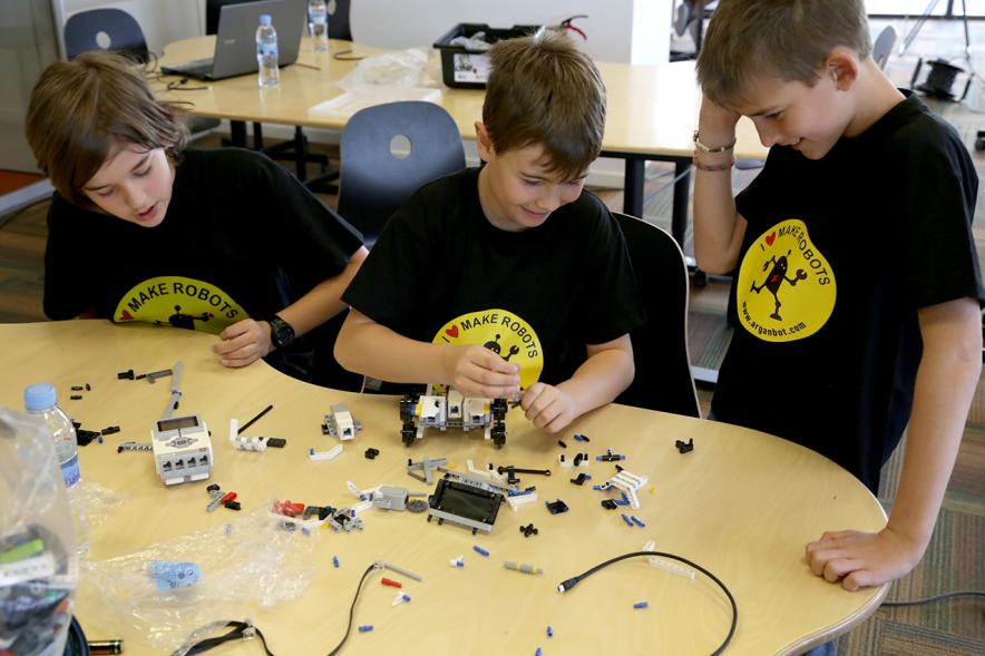 World Robot Olympiad Techtalents -  Participantes en la olimpiada.