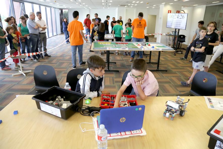 World Robot Olympiad Techtalents -Participantes en la olimpiada. 