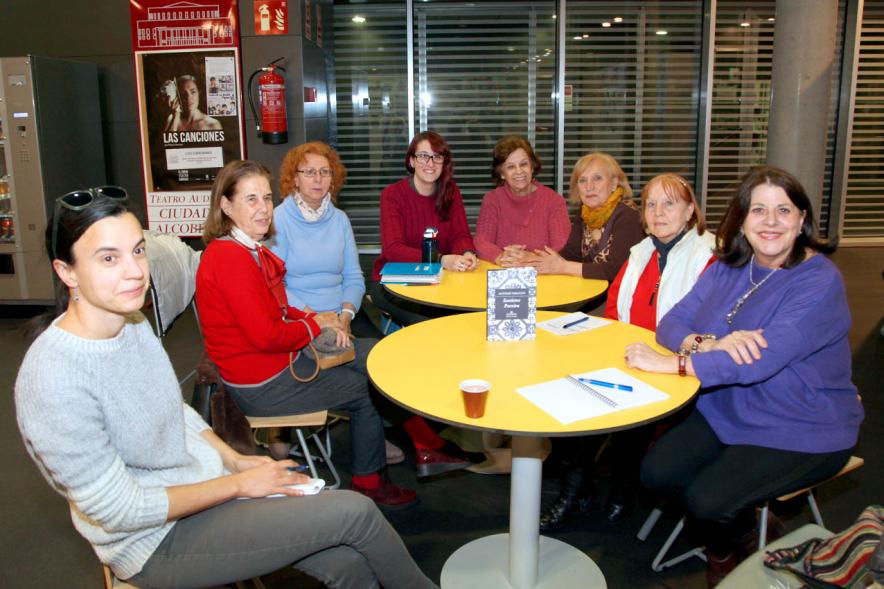 Asistentes a la Tertulia Literaria - Sostiene Pereira - 2020