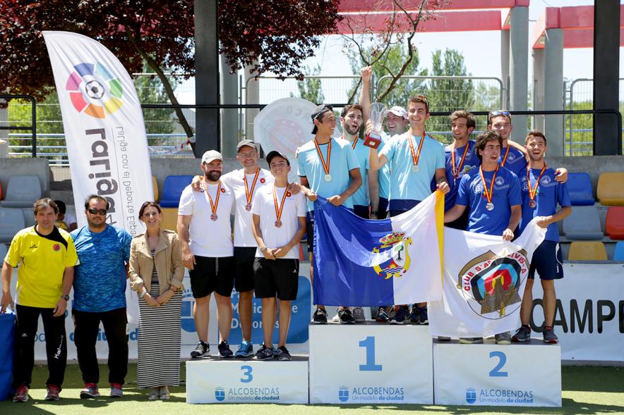 Podium juvenil