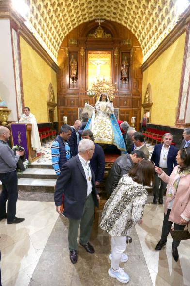 Asistentes en el traslado de la Virgen de la Paz a la Ermita -2019