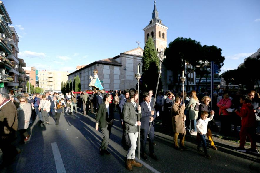 Asistentes en el traslado de la Virgen de la Paz a la Ermita -2019