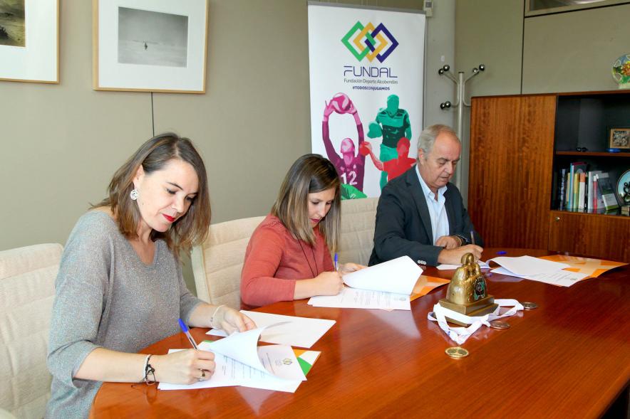 Momento de la firma