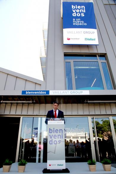 Inauguración Nueva Sede de Vaillant Group - Frontal de la entrada.