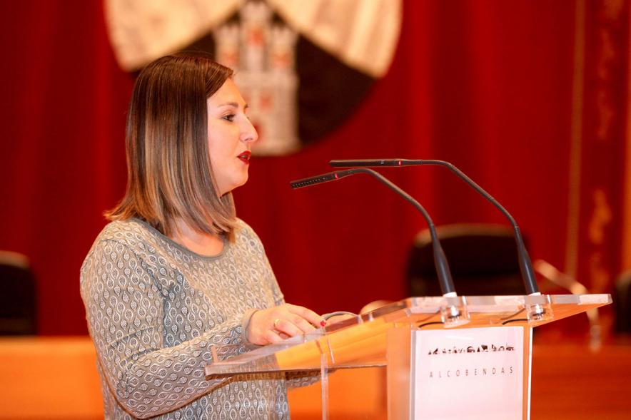 Concejal Maria Espin . Recepción del Equipo de Baloncesto Valcude por el Campeonato de España. 2019