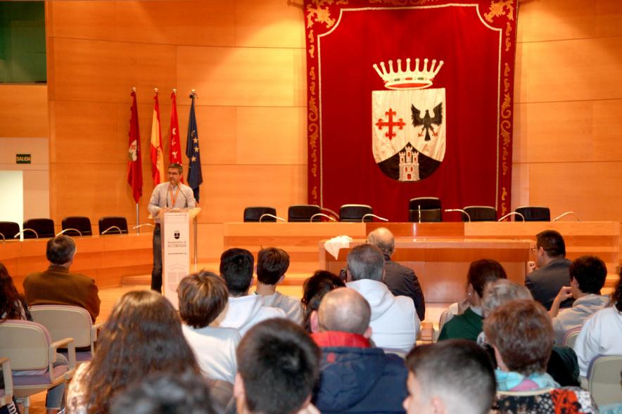 Concejal  Rafael Sanchez. Recepción del Equipo de Baloncesto Valcude por el Campeonato de España. 2019