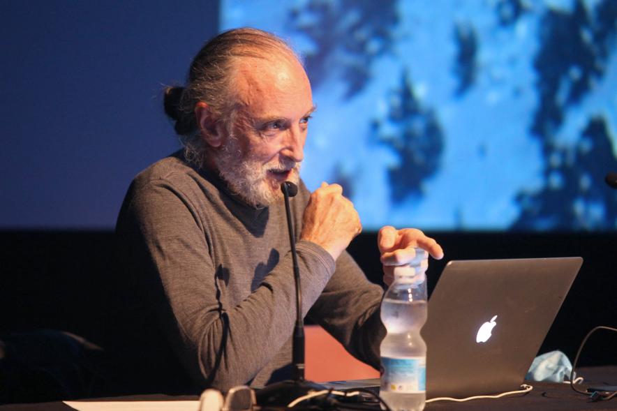  Javier Vallhonrat, fotógrafo. 