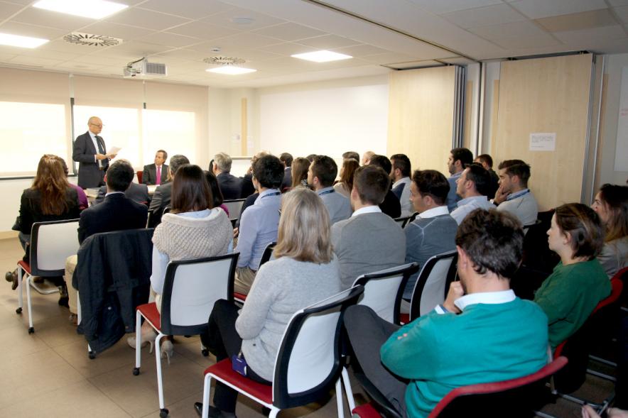 Visita Institucional a la Empresa Varma -   Imagen panorámica de la sala donde se desarrolla el saludo.