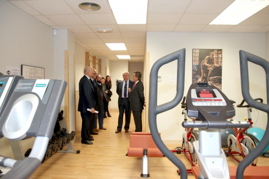 Visita Institucional a la Empresa Varma - Imagen de un momento de la visita.