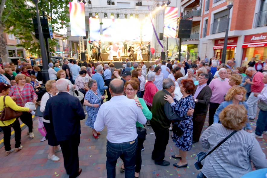 San Isidro 2019 - Baile con la Orquesta Venecia en Plaza del Pueblo -