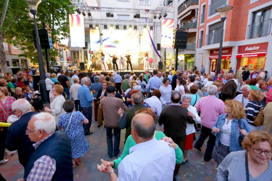 San Isidro 2019 -Baile con la Orquesta Venecia en Plaza del Pueblo - 