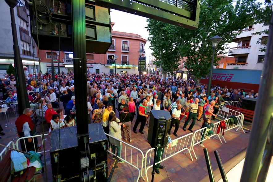 San Isidro 2019 - Baile con Orquesta Venecia en la Plaza del Pueblo.