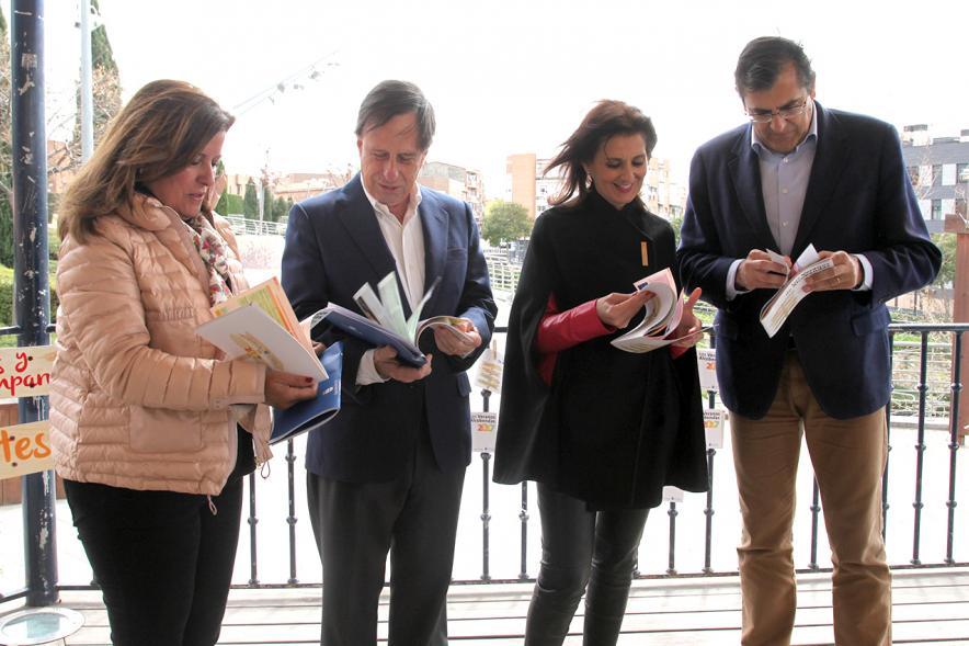 Presentación de los Veranos de Alcobendas 2017 -  El alcalde y los concejales.